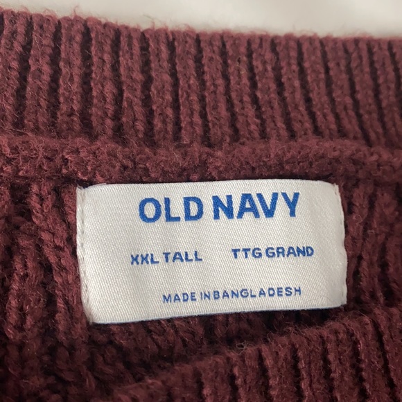 Lightweight Cable-Knit Sweater for Women - Picture 4 of 9